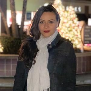 Meet your Posher, Monica